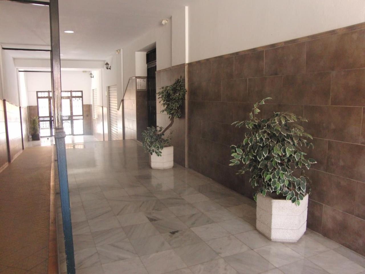 Apartamento Junto A El Corte Ingles Algeciras 3 Exterior photo