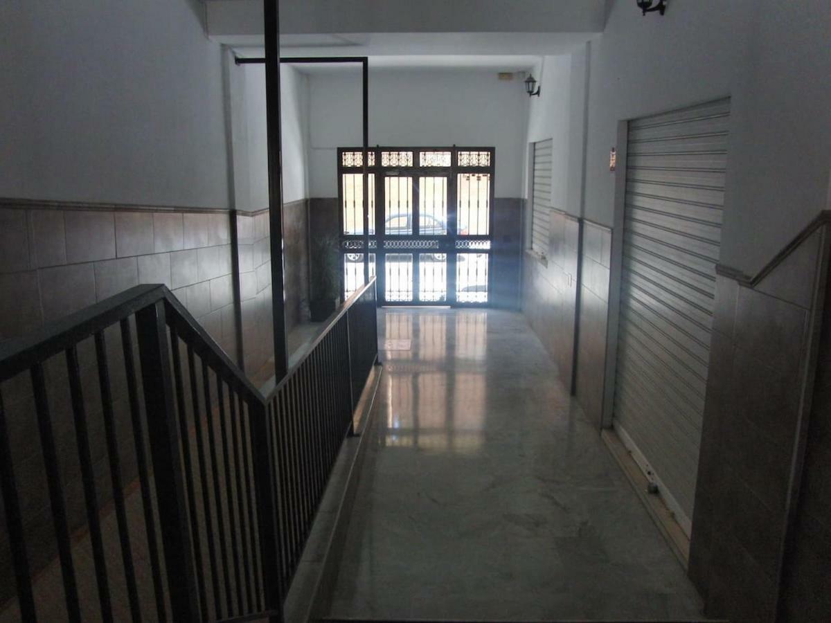 Apartamento Junto A El Corte Ingles Algeciras 3 Exterior photo
